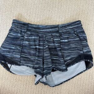 Lululemon 2” striped hotty hot short II size 8